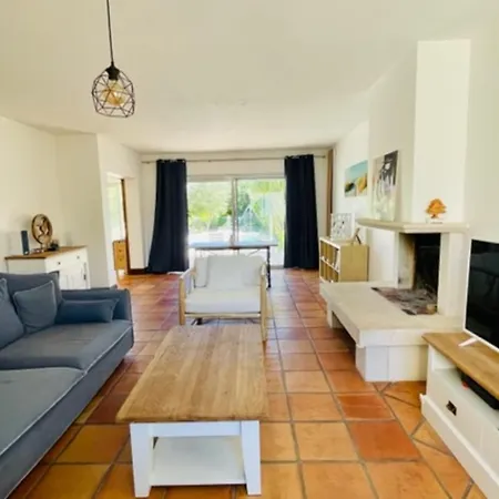 Nice Spacious And Bright In La Rochelle